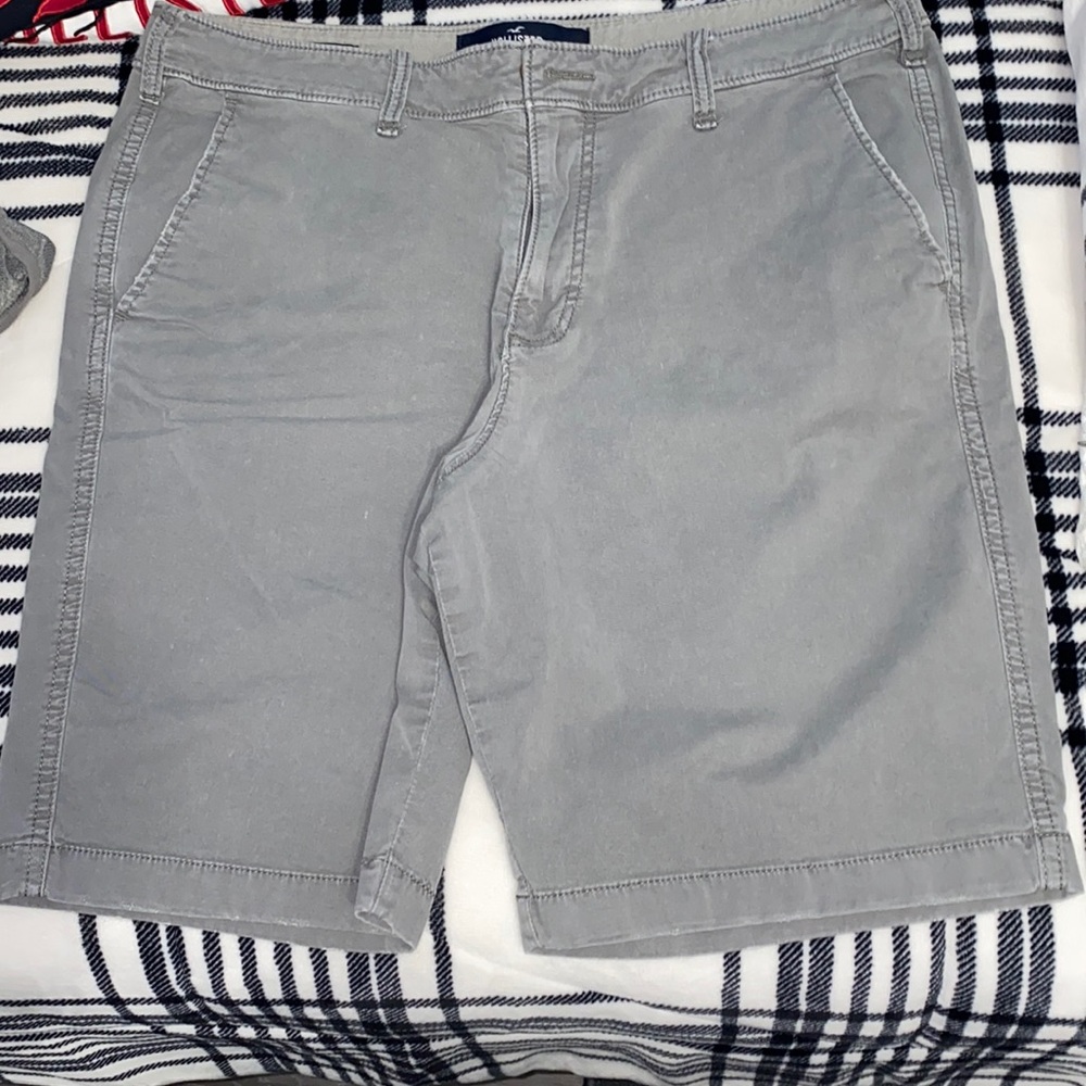 Men’s Grey Shorts